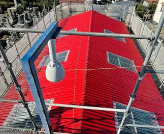 ストレート屋根板金カバールーフ工事中